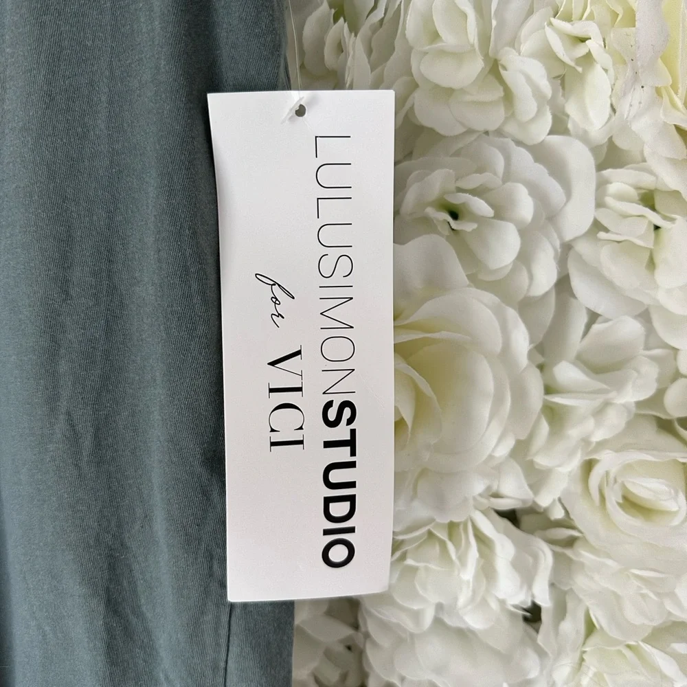 Graphic T-Shirt - Picture 5 of 5